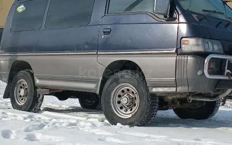 Mitsubishi Delica 1996 годаfor1 800 000 тг. в Алматы