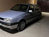 Volkswagen Golf 1993 года за 2 500 000 тг. в Шымкент