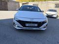 Hyundai Elantra 2022 года за 6 550 000 тг. в Караганда – фото 2