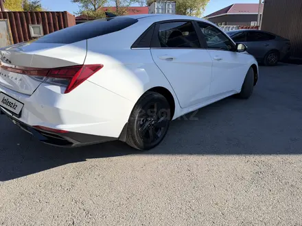 Hyundai Elantra 2022 года за 6 550 000 тг. в Караганда – фото 8