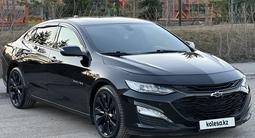 Chevrolet Malibu 2022 года за 10 800 000 тг. в Караганда – фото 3