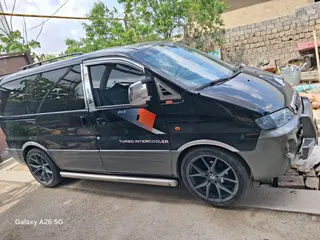 Hyundai Starex