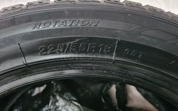 Комплект зимних шин 225/55 R18 за 20 000 тг. в Астана