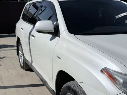 Toyota Highlander 2011 года за 10 300 000 тг. в Алматы – фото 2