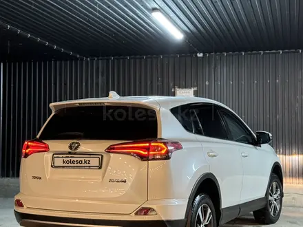 Toyota RAV4 2019 года за 12 500 000 тг. в Алматы – фото 6