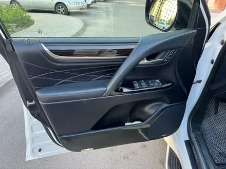 Lexus LX 570 2020 года за 53 500 000 тг. в Астана – фото 11