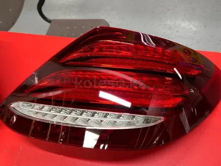 Задние фонари Mercedes — Benz W213 дорестайлинг за 1 000 тг. в Алматы – фото 3