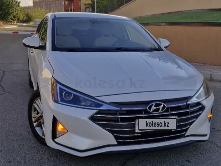 Hyundai Elantra 2019 года за 6 100 000 тг. в Актау