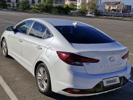 Hyundai Elantra 2019 года за 6 100 000 тг. в Актау – фото 26