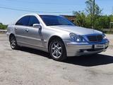 Mercedes-Benz C 240 2003 года за 3 600 000 тг. в Караганда – фото 2