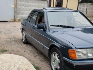 Mercedes-Benz 190
