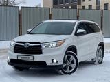 Toyota Highlander 2014 года за 14 500 000 тг. в Астана