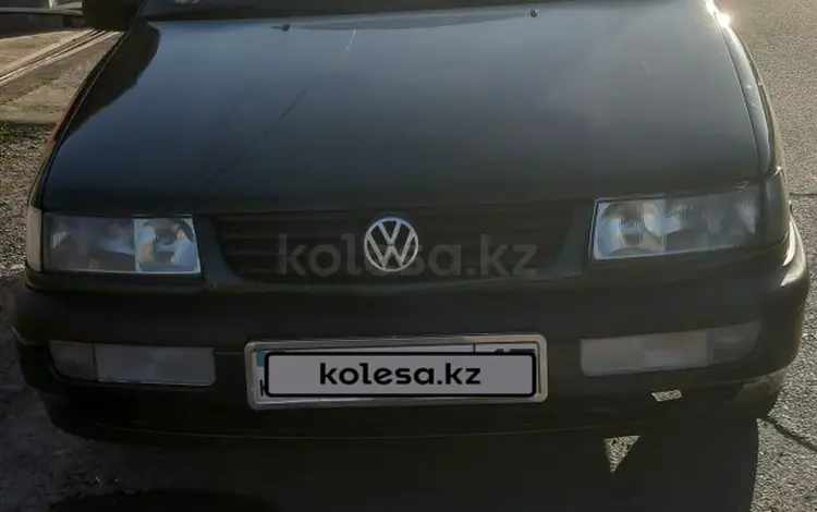 Volkswagen Passat 1996 годаүшін2 200 000 тг. в Шымкент