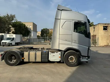 Volvo  FH 500 2015 года за 25 000 000 тг. в Уральск – фото 2