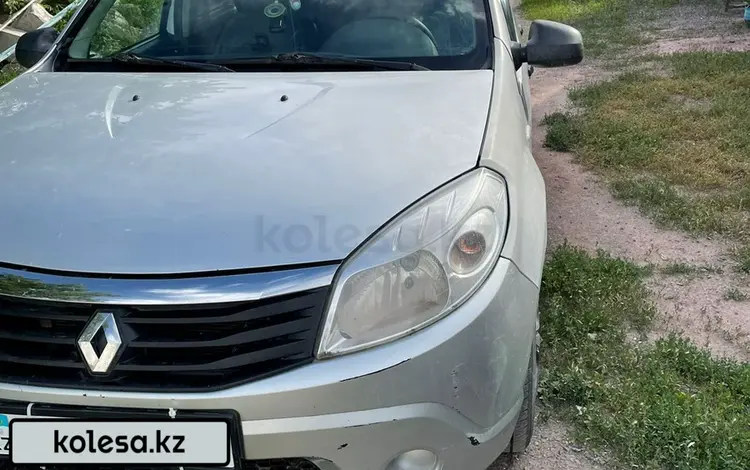 Renault Sandero 2013 годаүшін2 650 000 тг. в Астана