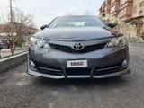 Toyota Camry 2014 года за 9 600 000 тг. в Шымкент – фото 2