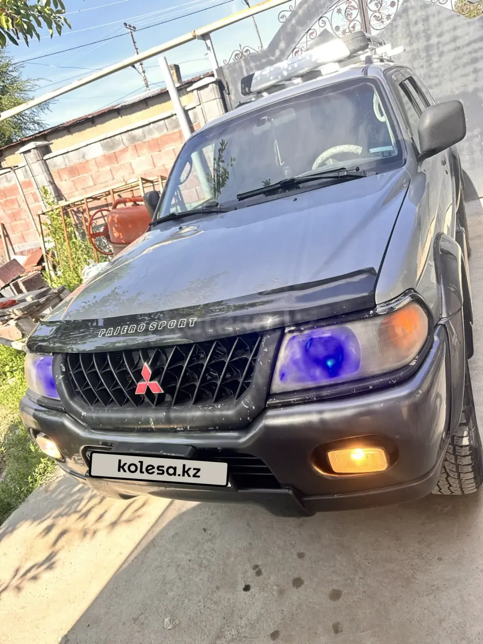 Mitsubishi Montero Sport, 2001
