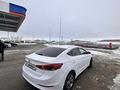 Hyundai Elantra 2018 годаfor8 100 000 тг. в Атырау – фото 4