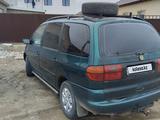 Volkswagen Sharan 1997 года за 2 200 000 тг. в Атырау – фото 5