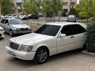 Mercedes-Benz S 320