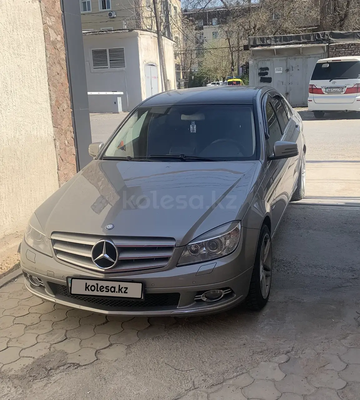 Mercedes-Benz C-Class, 2009