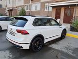 Volkswagen Tiguan 2021 года за 22 000 000 тг. в Актобе – фото 4