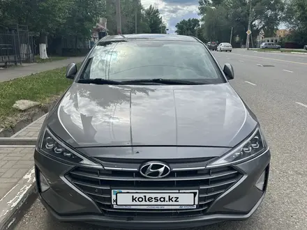 Hyundai Elantra 2020 года за 6 150 000 тг. в Уральск – фото 3