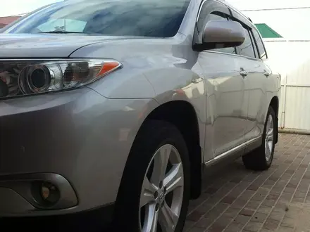 Toyota Highlander 2011 года за 16 000 000 тг. в Актобе – фото 36