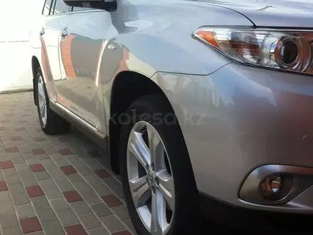 Toyota Highlander 2011 года за 16 000 000 тг. в Актобе – фото 69