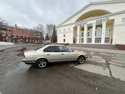 BMW 530 1989 года за 3 000 000 тг. в Риддер – фото 4