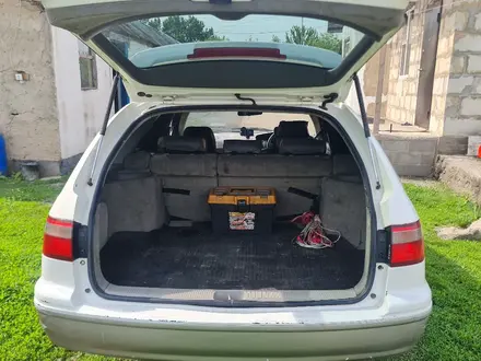 Toyota Camry 1998 года за 2 850 000 тг. в Алматы – фото 10
