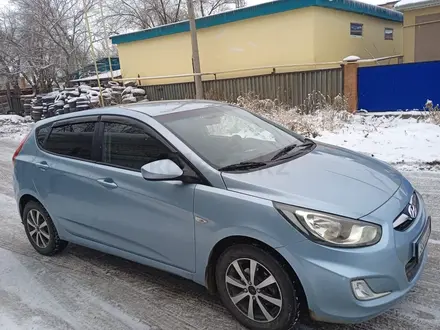 Hyundai Solaris 2011 года за 3 000 000 тг. в Актобе – фото 3