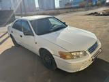 Toyota Camry 2001 года за 3 000 000 тг. в Алматы – фото 2