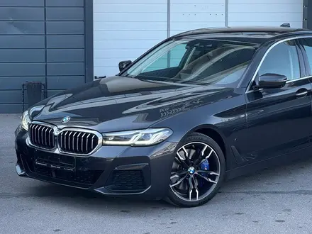 BMW 540 2018 года за 18 000 000 тг. в Шымкент – фото 2