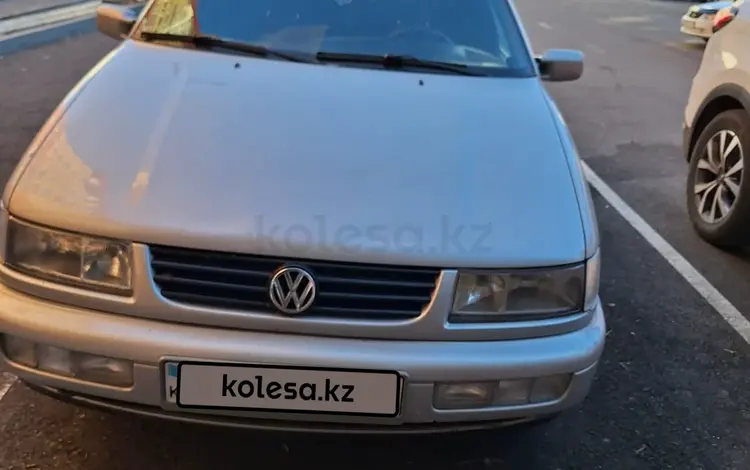 Volkswagen Passat 1994 годаүшін2 000 000 тг. в Астана