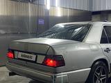 Mercedes-Benz E 220 1993 годаүшін2 000 000 тг. в Талдыкорган