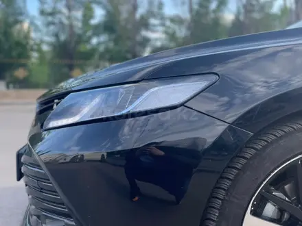 Toyota Camry 2018 года за 9 600 000 тг. в Астана – фото 16
