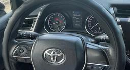 Toyota Camry 2018 годаүшін9 600 000 тг. в Астана – фото 4