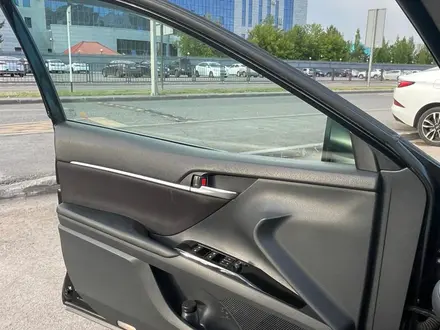 Toyota Camry 2018 года за 9 600 000 тг. в Астана – фото 6