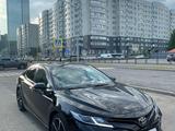 Toyota Camry 2018 годаүшін9 600 000 тг. в Астана
