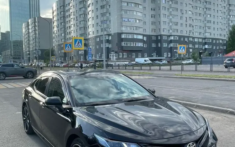 Toyota Camry 2018 годаүшін9 600 000 тг. в Астана
