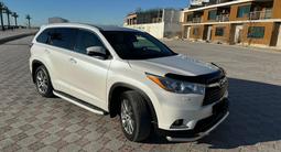 Toyota Highlander 2014 года за 16 500 000 тг. в Актау – фото 2