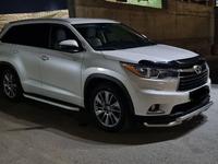 Toyota Highlander 2014 года за 16 500 000 тг. в Актау