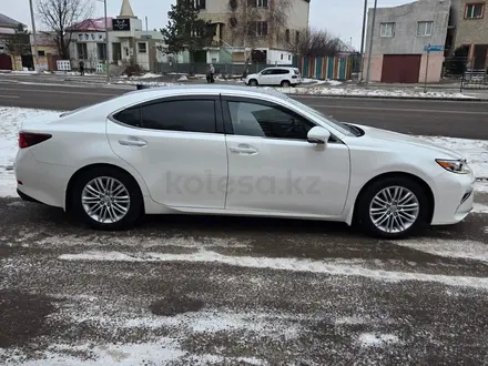 Lexus ES 350 2017 года за 18 500 000 тг. в Астана – фото 2