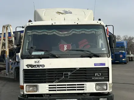 Volvo  F-Series 1995 года за 13 500 000 тг. в Жаркент