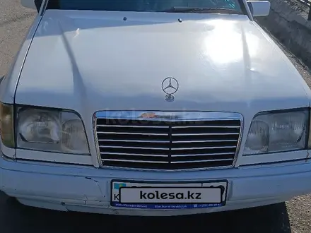 Mercedes-Benz E 280 1993 года за 2 200 000 тг. в Талдыкорган – фото 3