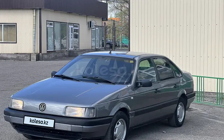 Volkswagen Passat 1992 годаүшін1 370 000 тг. в Караганда