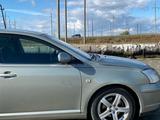 Toyota Avensis 2004 года за 3 900 000 тг. в Уральск – фото 4