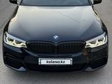 BMW 530 2019 года за 18 000 000 тг. в Алматы – фото 2