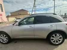 Infiniti FX35, 2004